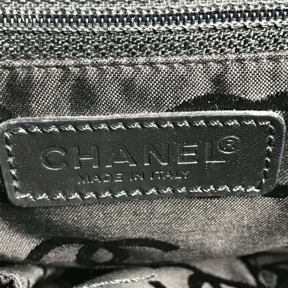 CHANEL Black Logo Tote Bag - Picture 12 of 16